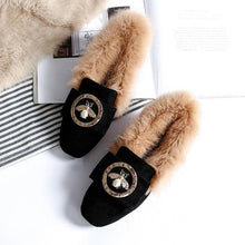 Load image into Gallery viewer, Genuine Leather Wool Winter Flat Shoes Woman Warm Snow Boots Ladies Fur Ankle Boots Plus Size Bee Fashion Moccasins Footwear new