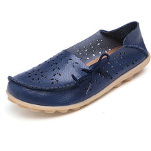 Load image into Gallery viewer, Women Flat Soft Genuine Leather Shoes Woman Loafers Slip On Driver Mocassin Femme Breathable Summer Flats Women Leather Shoes